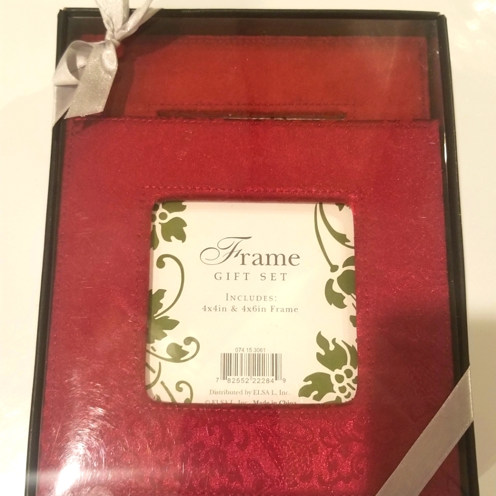 Set of   pictures frames